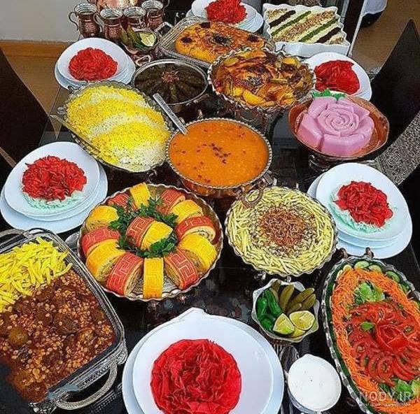 ۶۰ ایده تزیین سفره ایرانی با خلاقیت های شیک و مجلسی