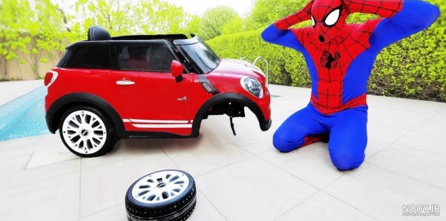 عکس مرد عنکبوتی ماشین