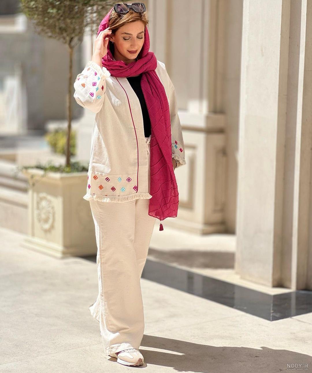 خش خش برگای پاییز با مانتو مخمل سوزن دوزی یه چیز دیگه است؛ میدونی ...
