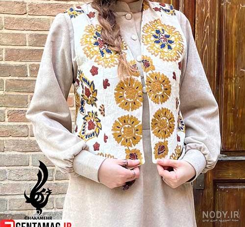 دنبال یه استایل سرسنگین اما شیکی؟ این ۳۲ مدل مانتو سوزن دوزی مشکی ...