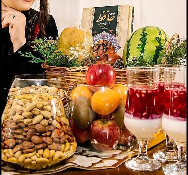 میز شب یلدا | 90 عکس چیدمان یلدایی ساده شیک مدرن و سنتی - دلبرانه میز شب یلدا | 90 عکس چیدمان یلدایی ساده شیک مدرن و سنتی - دلبرانه