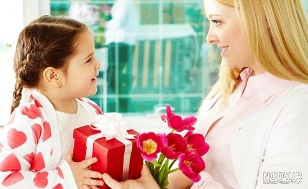 تبریک عید نوروز 1403 به مادر و پدر + مادر شوهر و پدر شوهر