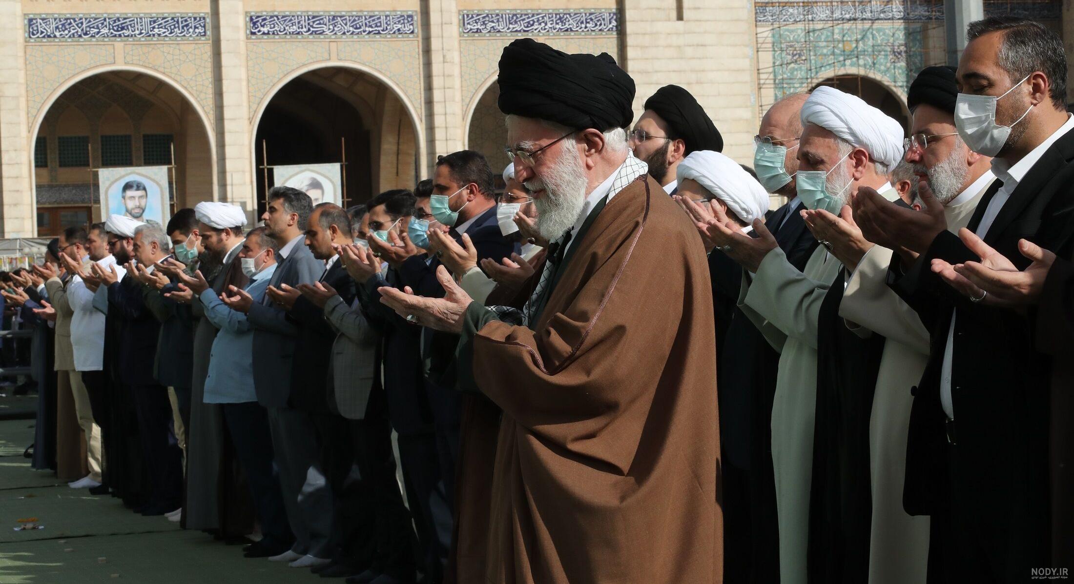 تصاویر هوایی از نماز عید فطر به امامت آیت الله خامنه ای (عکس) تصاویر هوایی از نماز عید فطر به امامت آیت الله خامنه ای (عکس)
