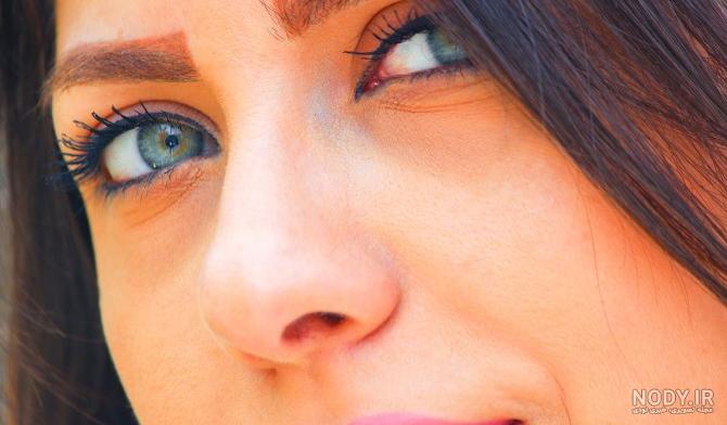 عکس دختر سبزه چشم رنگی