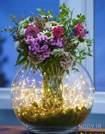 عکس گل رز در گلدان شیشه ای