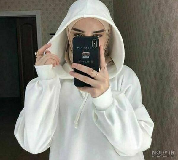 عکس دخترانه فیک طبیعی از پشت برای پروفایل + عکس دختر فیک