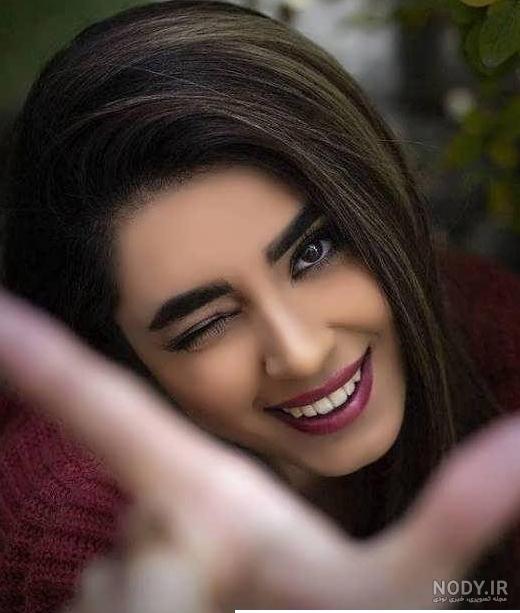 ایده ژست عکس تولد