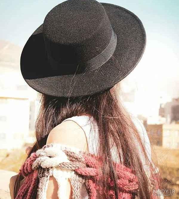 عکس پروفایل دخترونه خفن 1401 با کلاه و عینک دودی لاتی بالا