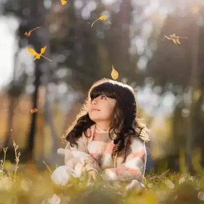 ژست عکس کودک آتلیه - عکس نودی