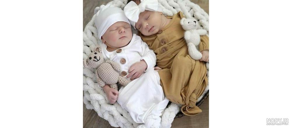 ژست عکس یک ماهگی ❤️ [ بهترین تصاویر ]