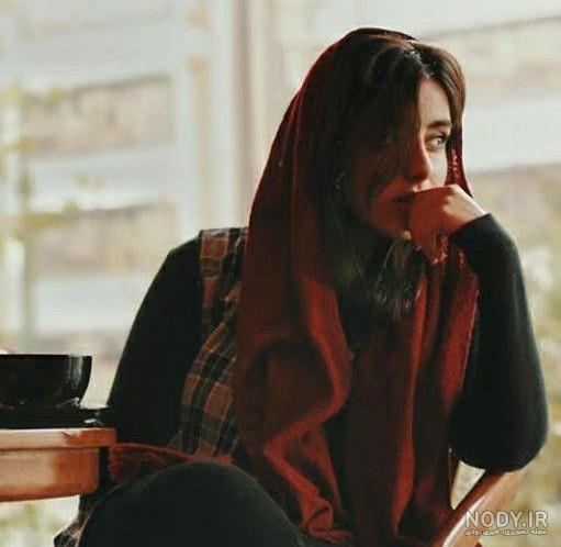 ۵۰ عکس دخترونه شیک و باکلاس زیبا و احساسی برای روزهای بارانی