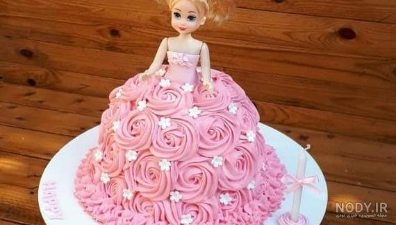 تزئین کیک تولد به شکل عروسک باربی