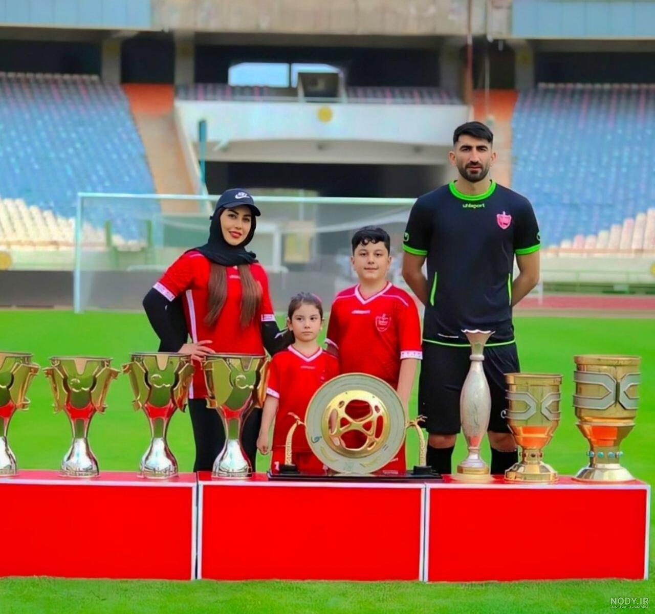 عکس علیرضا بیرانوند با لباس پرسپولیس