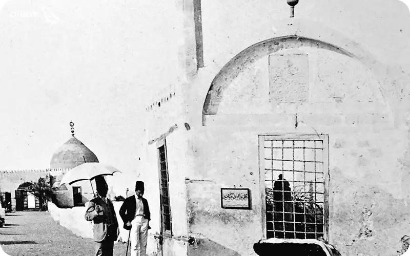 عکس قبر آدم و حوا - عکس نودی