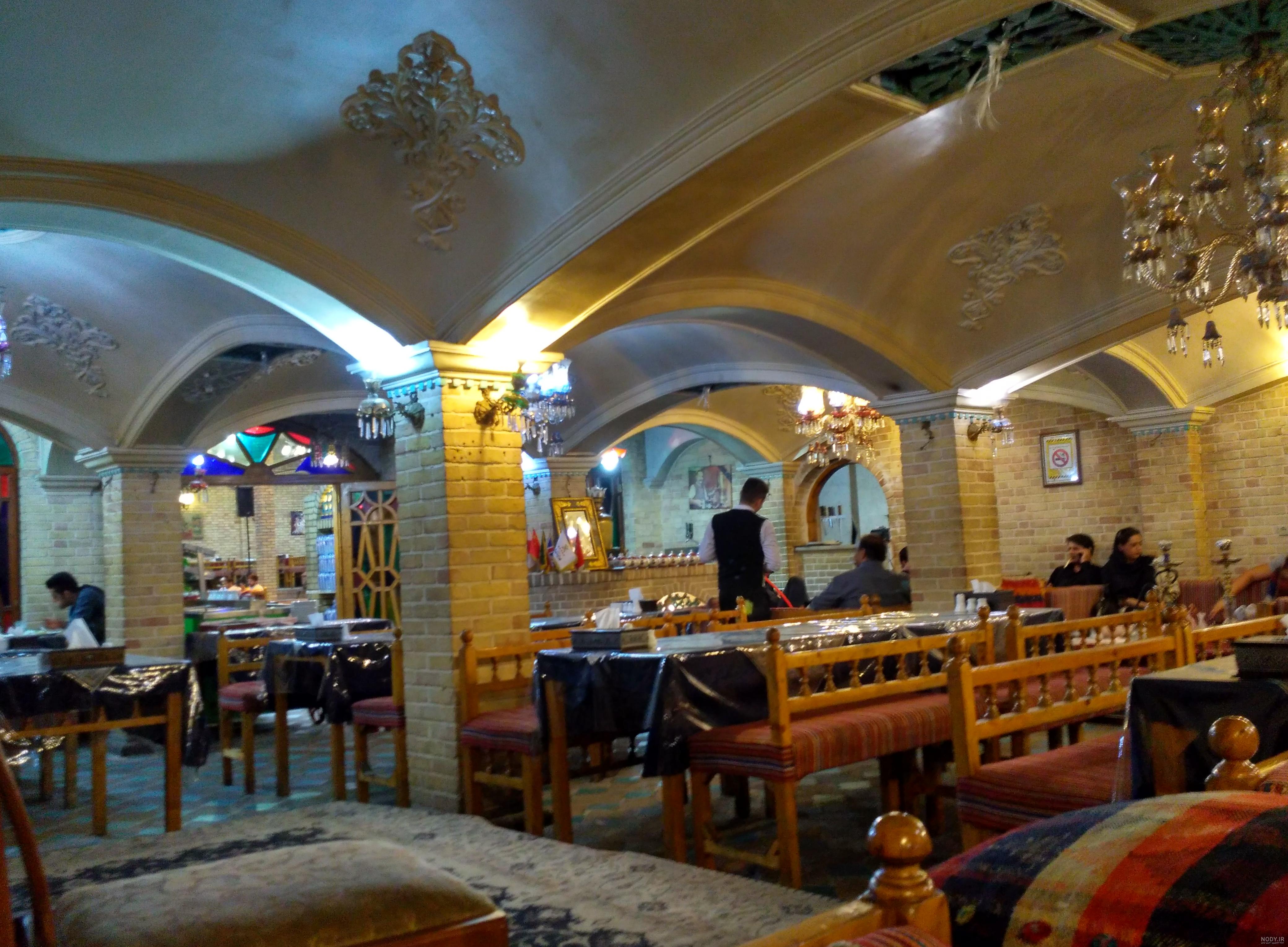 عکس: سفره خانه سنتی خانه تاریخی عباسیان - 2227 عکس: سفره خانه سنتی خانه تاریخی عباسیان - 2227
