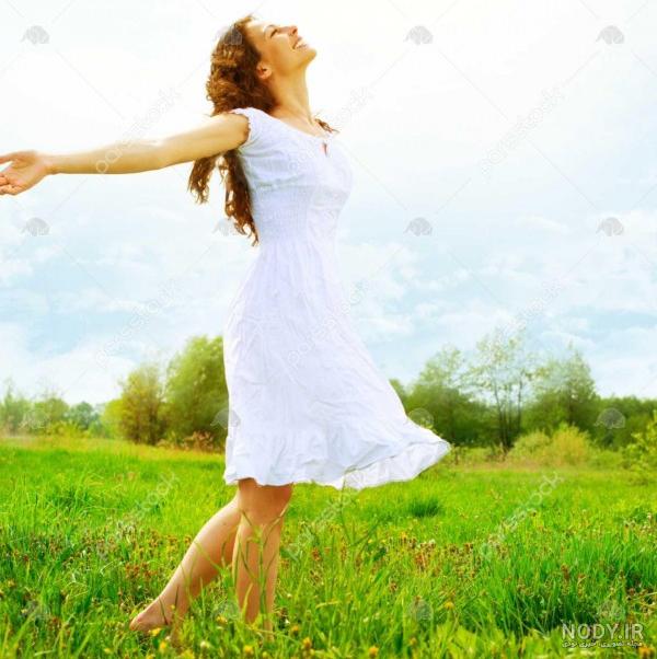 عکس زیبای دختر در طبیعت عکس زیبای دختر در طبیعت