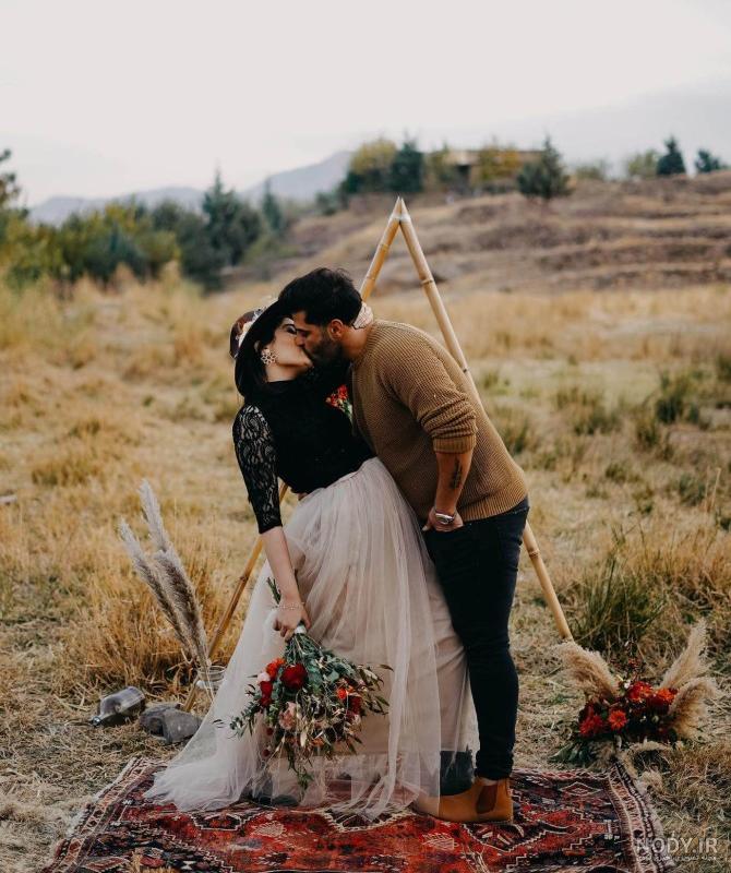 ژست عکس طبیعت دونفره
