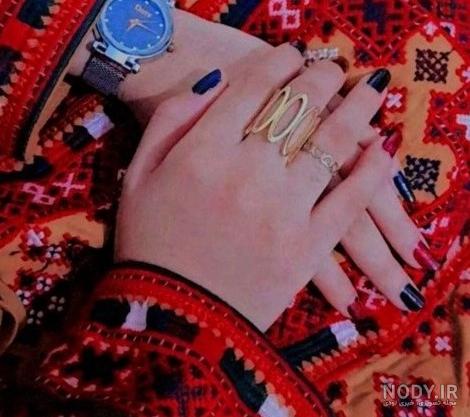 لاکچری عکس دست دختر بلوچ برای پروفایل