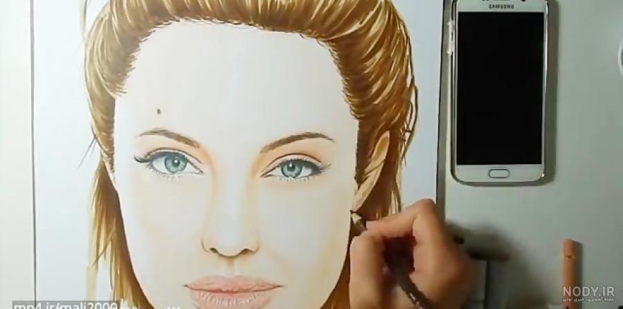 آموزش نقاشی زیبای صورت یک دختر آموزش نقاشی زیبای صورت یک دختر