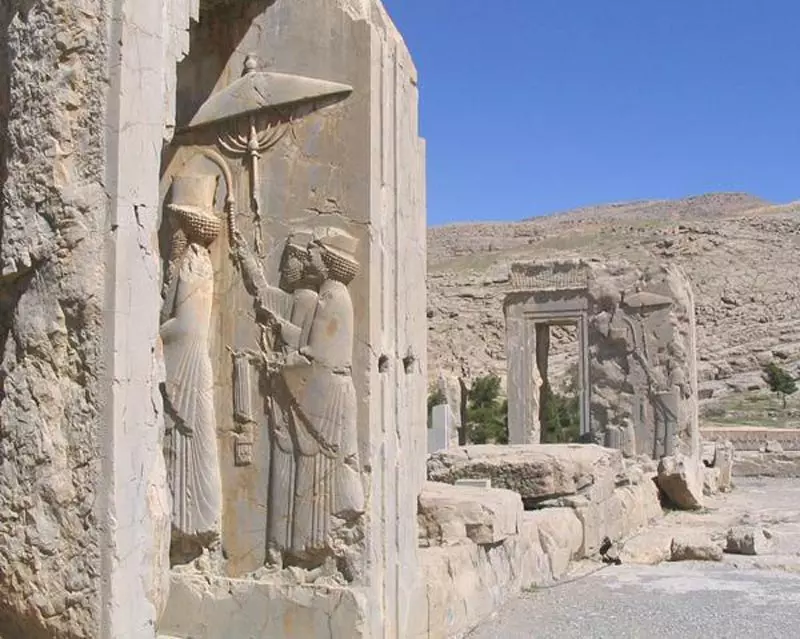 اولین تصاویر ثبت شده از تخت جمشید | هنر عکاس ایتالیایی ☀️ کارناوال اولین تصاویر ثبت شده از تخت جمشید | هنر عکاس ایتالیایی ☀️ کارناوال
