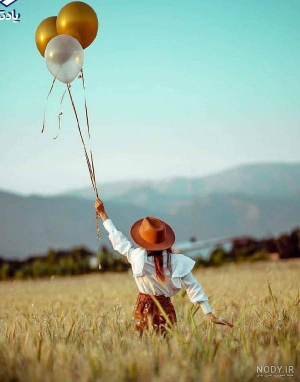 ژست عکس تولد در طبیعت با کیک پسرانه