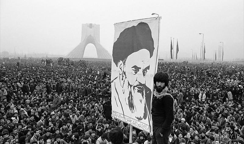۸ عامل پیروزی انقلاب اسلامی ایران از نگاه رسانه‌ عرب زبان