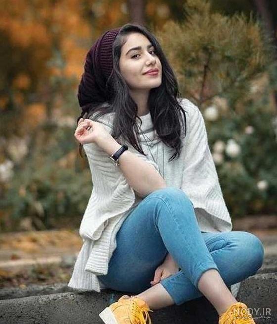 عکس دختر زیبا در خانه عکس دختر زیبا در خانه