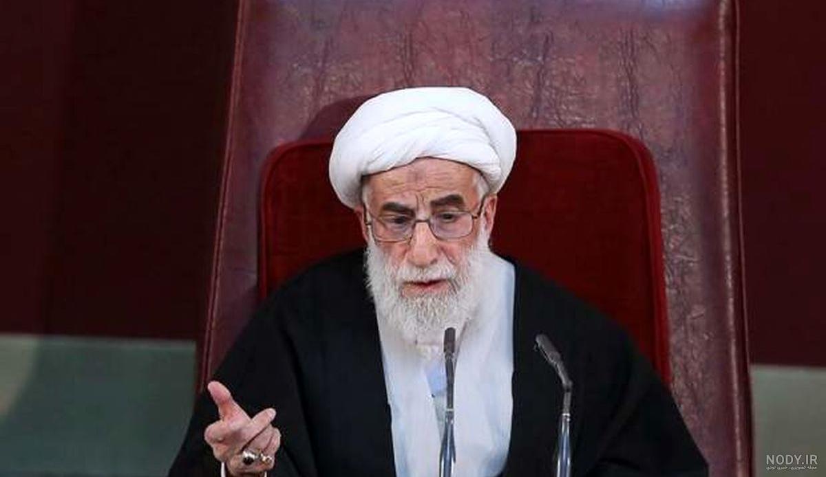 فرارو | (تصاویر) حاشیه‌هایی از مراسم ترحیم همسر آیت‌الله جنتی