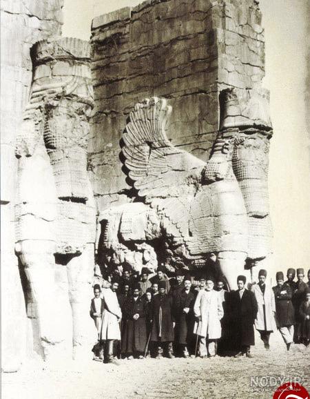تصاویر) نمایی تماشایی از تخت جمشید در دوره قاجار تصاویر) نمایی تماشایی از تخت جمشید در دوره قاجار