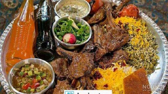 شام صمیمی سالگادو و دایی در رستوران (عکس) شام صمیمی سالگادو و دایی در رستوران (عکس)