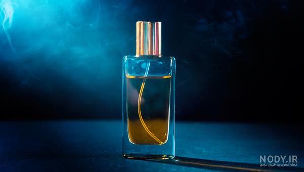 تصویر سازی با بطری دخترانه و عطر 1513508 تصویر سازی با بطری دخترانه و عطر 1513508
