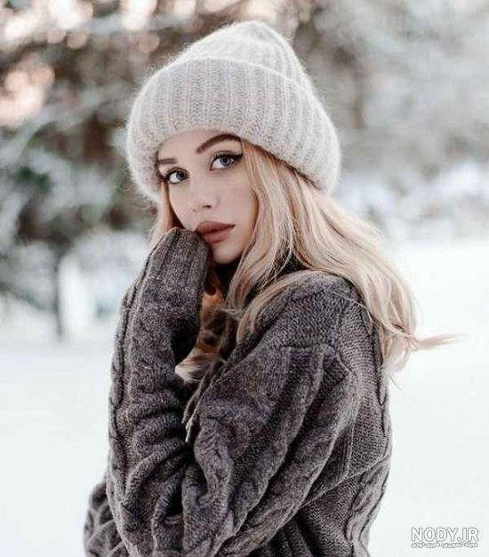 عکس دختر زیبای ایستاده