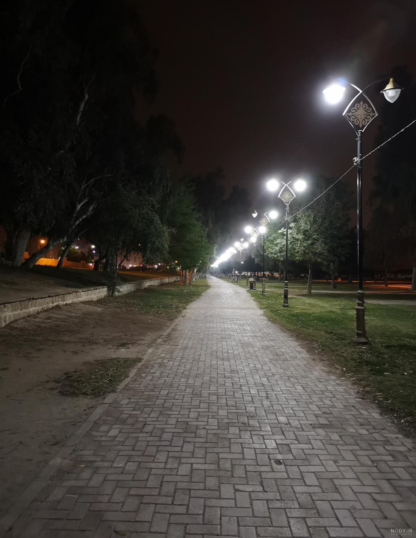 عکس پارک شب بو