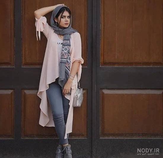 موکاچ زیبا از نمایش کارت شناسایی | باک