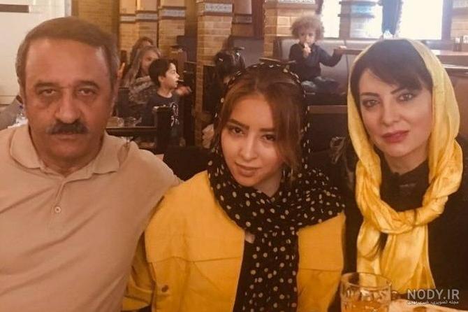 عکس حمیرا ریاضی و خواهرش