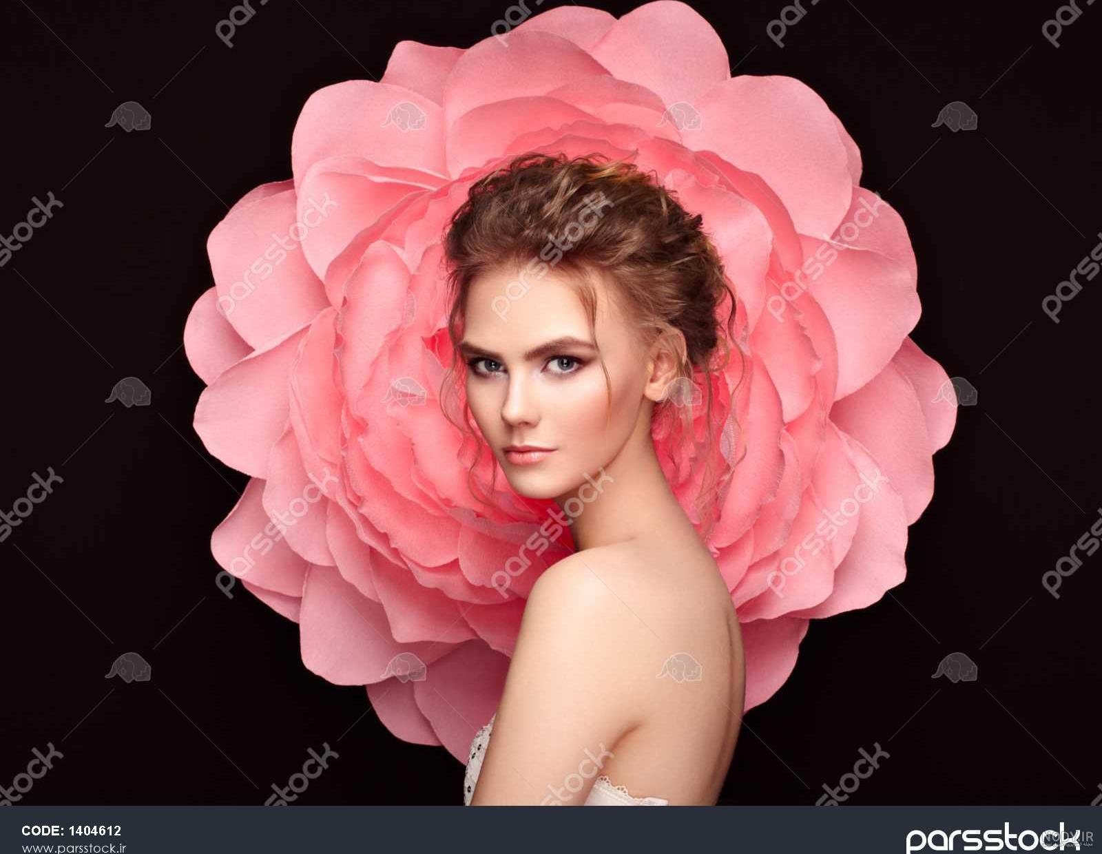 عکس دختر با گل برای پروفایل 1401 | باکلاس عکس دختر با گل برای ...