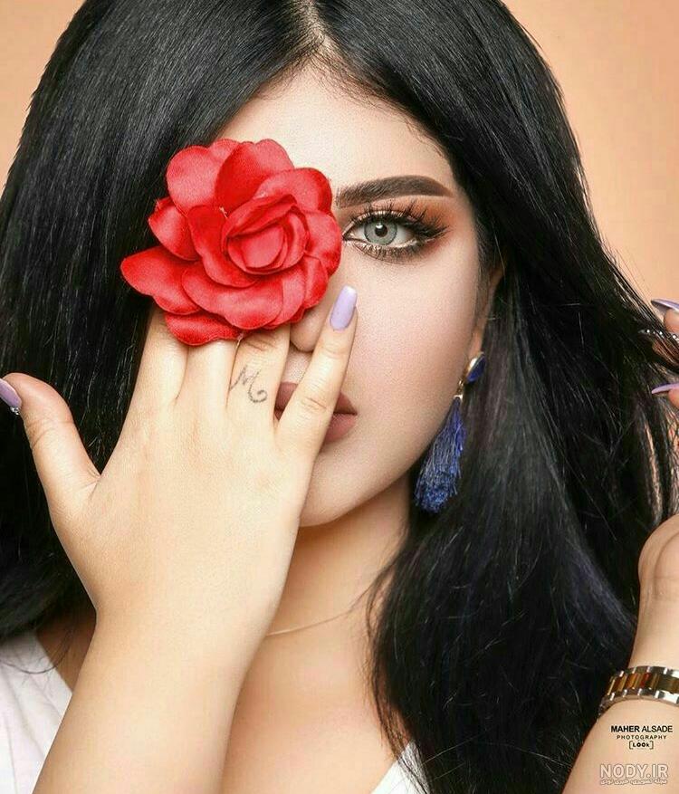 عکس دختر زیبا با گل