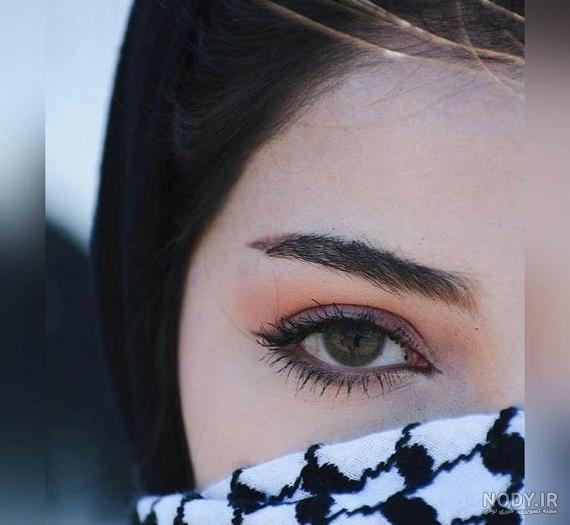 عکس چشم اشکی غمگین