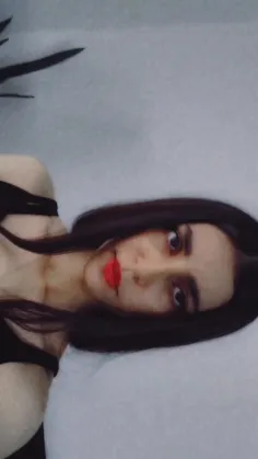 تتوی فارسی روی دست آنجلینا جولی