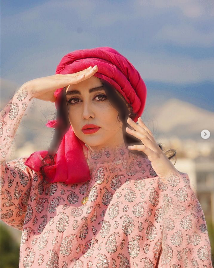 زندگی ستاره حسینی | بیوگرافی و عکس های بازیگر نقش رعنا در پلاک 13