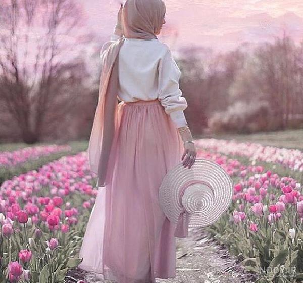 عکس طراحی دختر با حجاب - عکس نودی