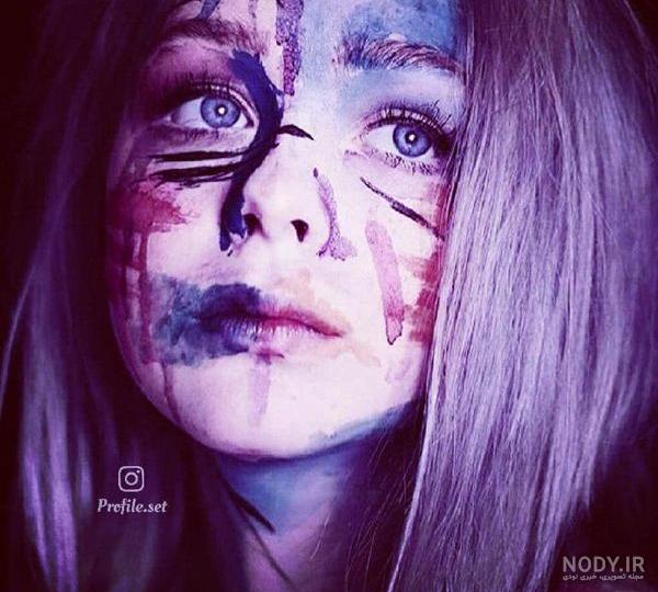 عکس پس زمینه ی بنفش ساده