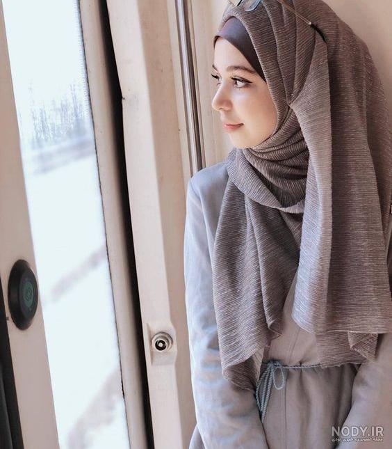 ژست عکس دخترانه باحجاب - [مدل های جدید عکاسی با حجاب] - تشریفینو