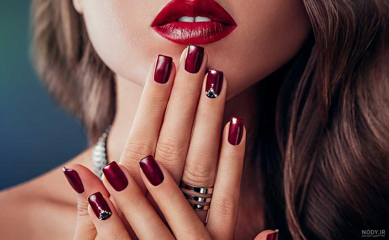کاشت ناخن با ژل بهتر است یا پودر است؟ کاشت ناخن با ژل بهتر است یا پودر است؟