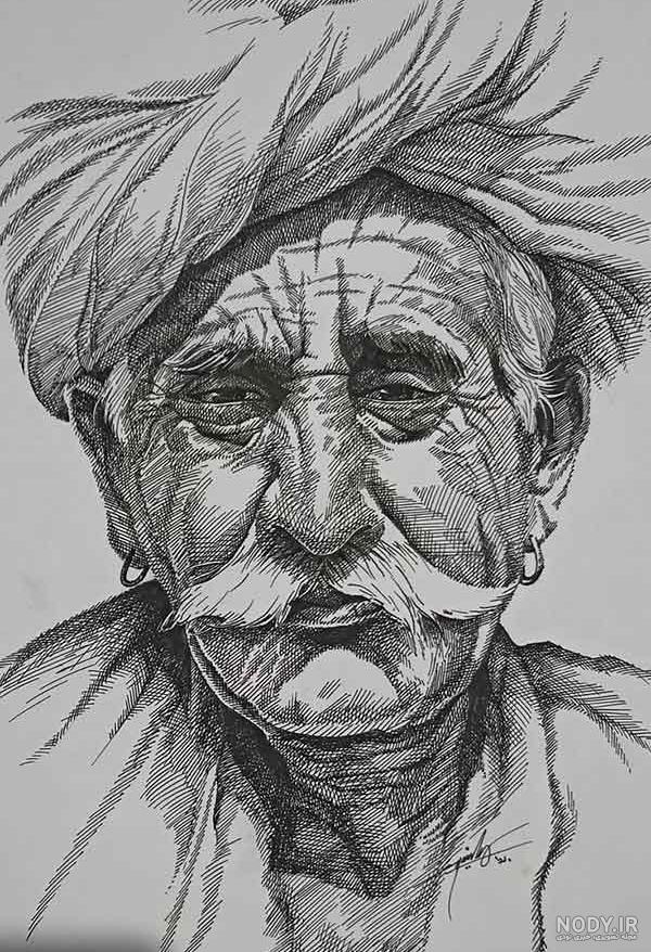 طرح نقاشی پرنده با مداد سیاه