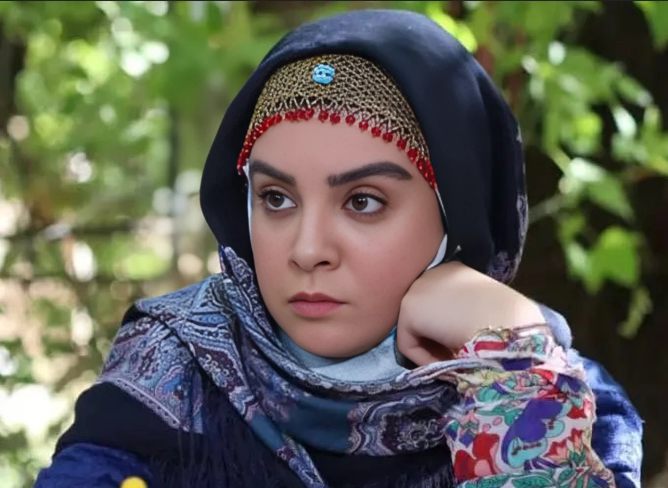 بیوگرافی آتنا مهیاری بازیگر نقش ماه کاووس در سریال نون خ‌+ عکس ...