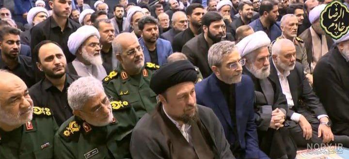 فرارو | (تصاویر) حاشیه‌هایی از تجمع امروز در سوگ ابراهیم رئیسی در ...