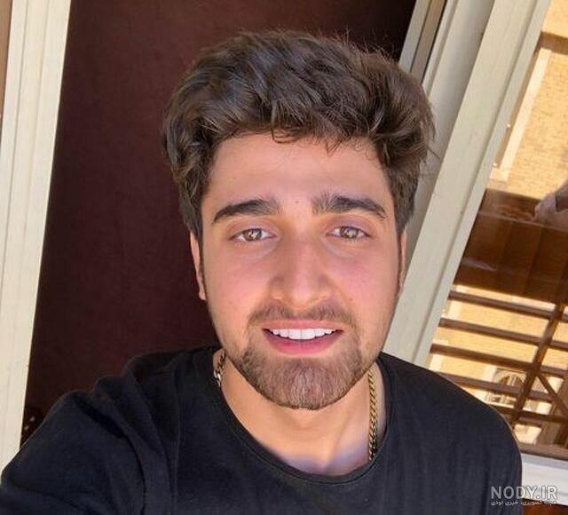 عکس پسر با شماره