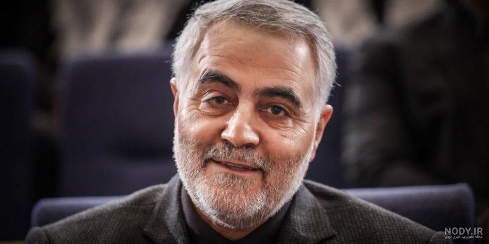 عکس با کیفیت طرح یا پوستر تصویر شهید سردار قاسم سلیمانی پرچم ایران و ... عکس با کیفیت طرح یا پوستر تصویر شهید سردار قاسم سلیمانی پرچم ایران و ...