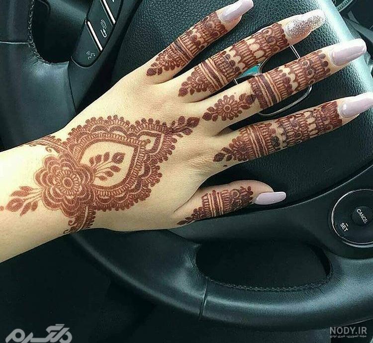 عکس نقش حنا روی دست عروس